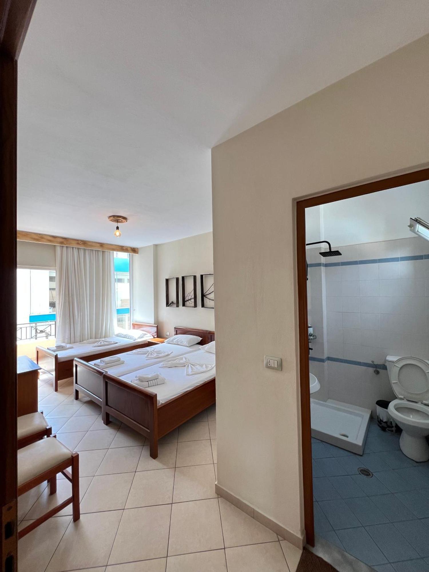Hotel Veli Sarandë Exteriör bild